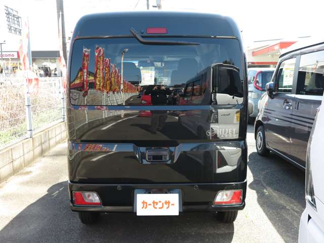 Daihatsu Hijet Cargo 11