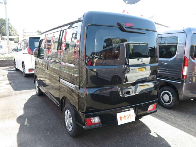 Daihatsu Hijet Cargo 10