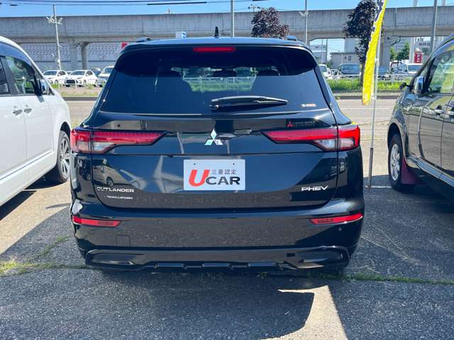 Mitsubishi Outlander 4