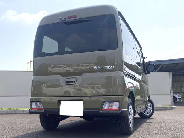 Daihatsu Atrai 6