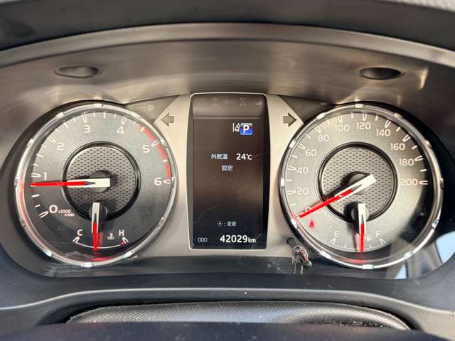 Toyota Hilux 11