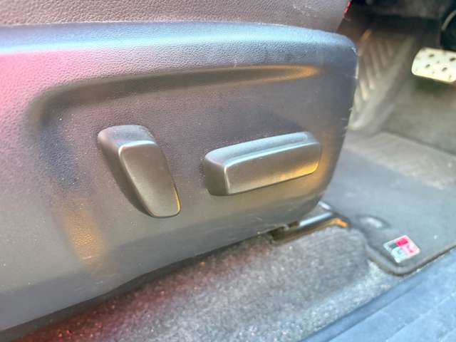 Toyota Hilux 8