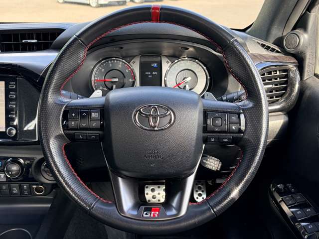 Toyota Hilux 9