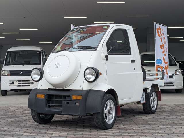 Daihatsu Midget II 2