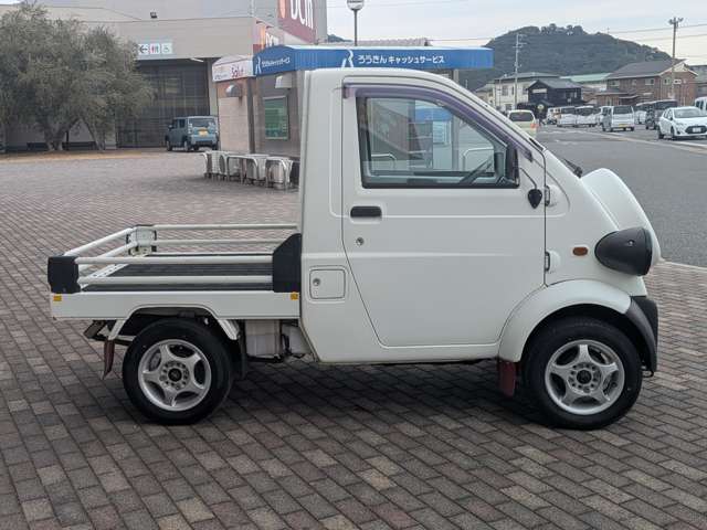 Daihatsu Midget II 5