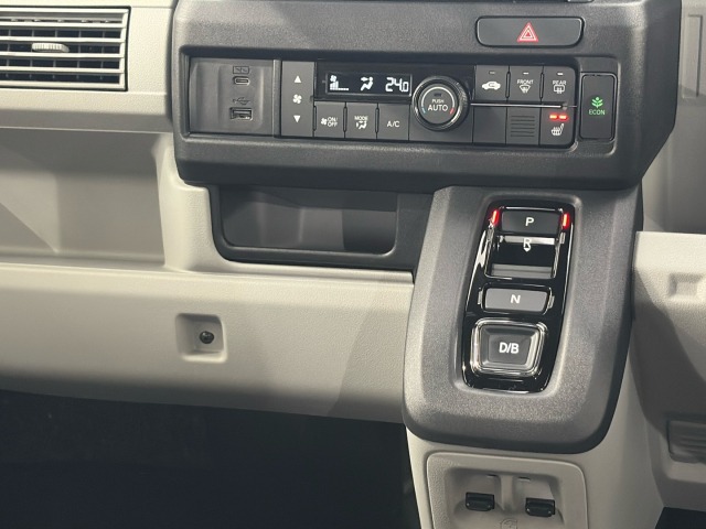 Honda N-VAN e: 10
