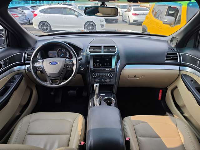Ford Explorer 5