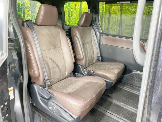 Toyota Esquire 10