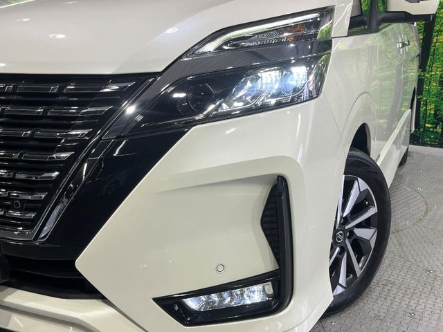 Nissan Serena 12