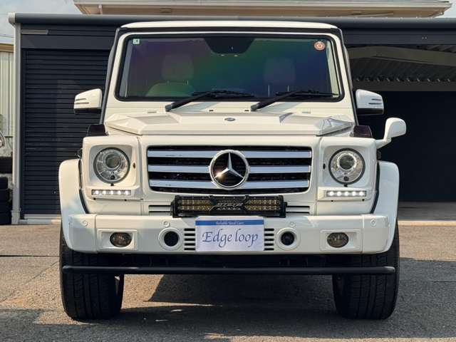 Mercedes-Benz G-Class 2