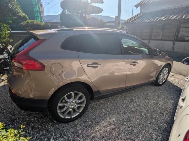 Volvo V40 8