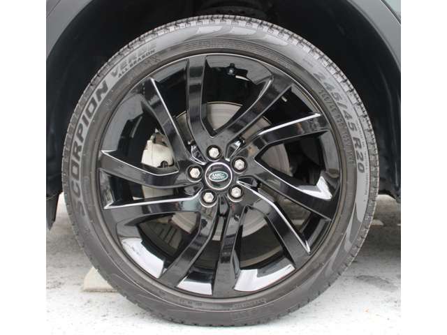 Land Rover Discovery Sport 10