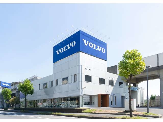 Volvo XC60 4