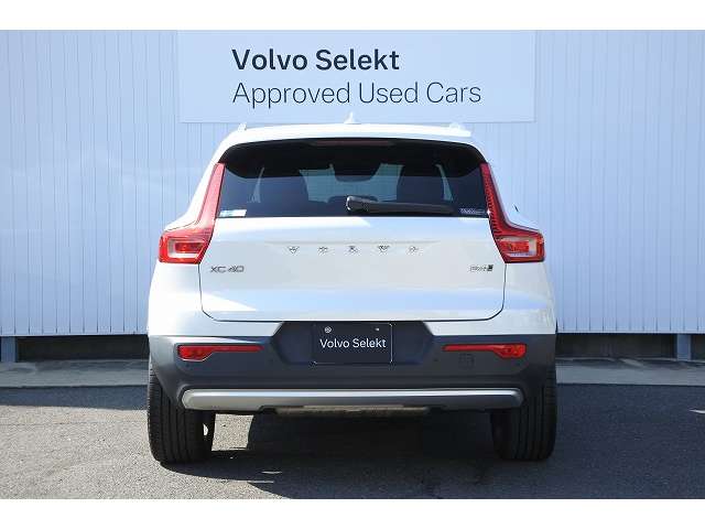 Volvo XC40 9
