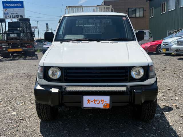 Mitsubishi Pajero 2