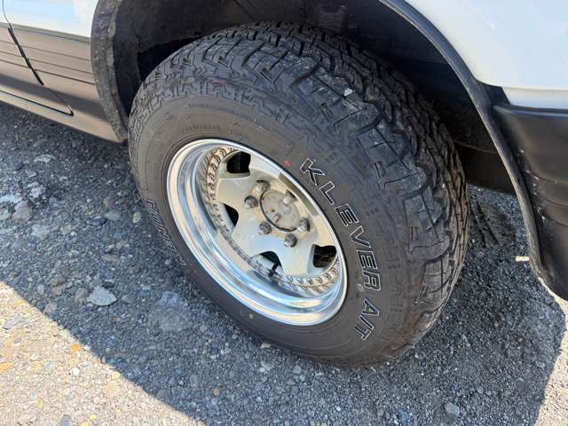 Mitsubishi Pajero 9