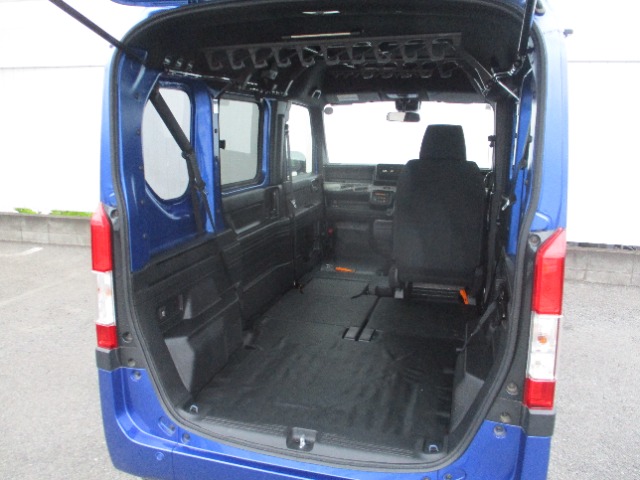 Honda N-VAN 10