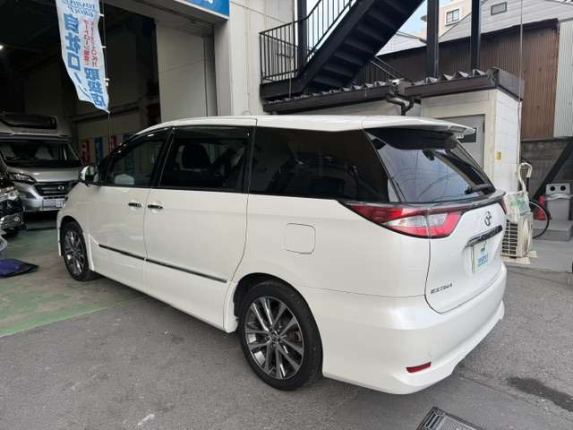 Toyota Estima 12