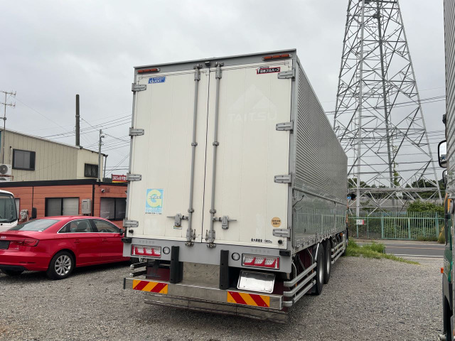 UD Trucks Quon 2