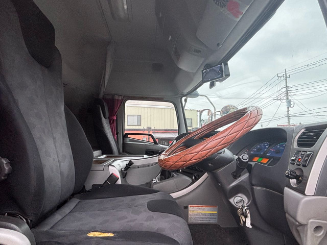 UD Trucks Quon 4