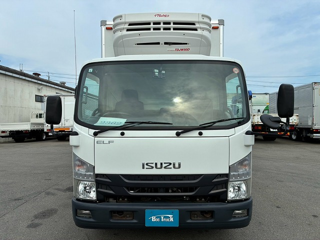 Isuzu Elf 9