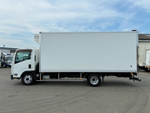 Isuzu Elf 10