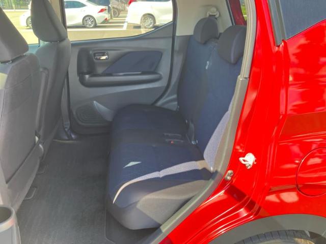 Mitsubishi eK X 9