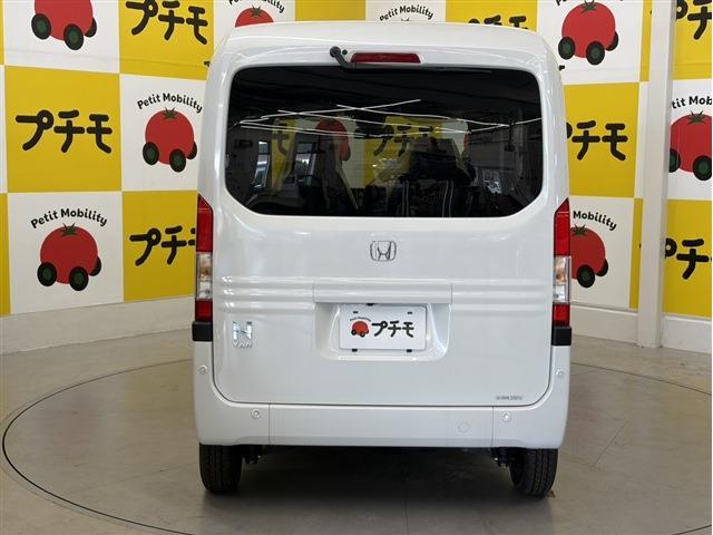 Honda N-VAN 12