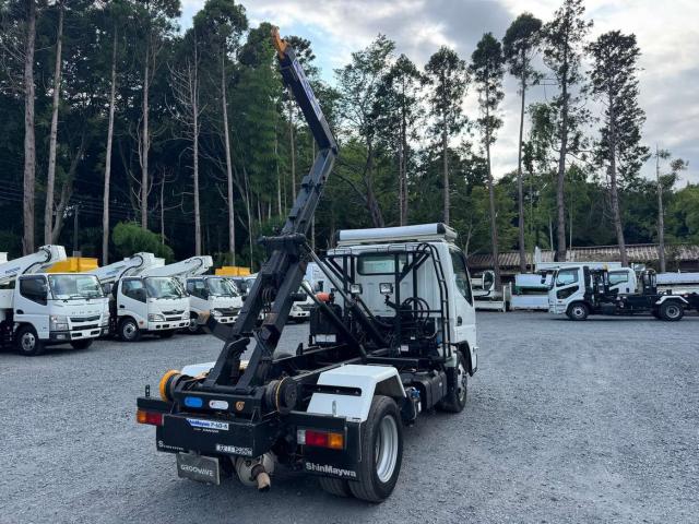 Mitsubishi Fuso Canter 10