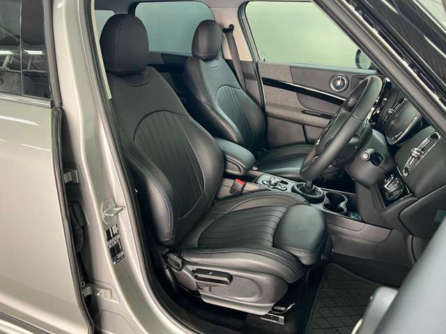 MINI Crossover 7