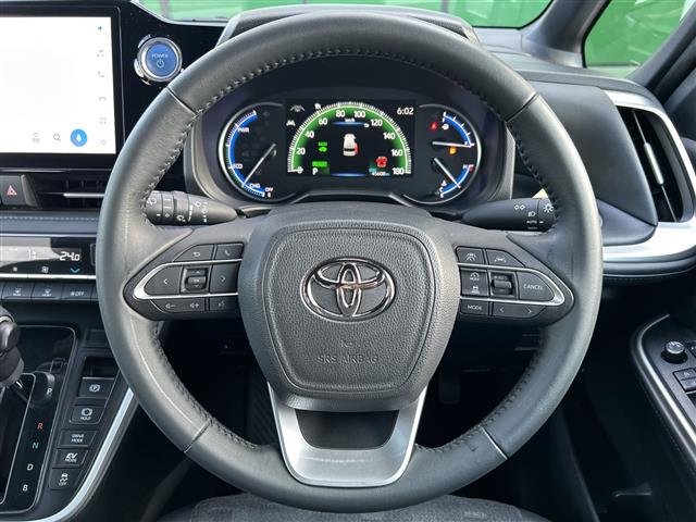 Toyota Voxy 12