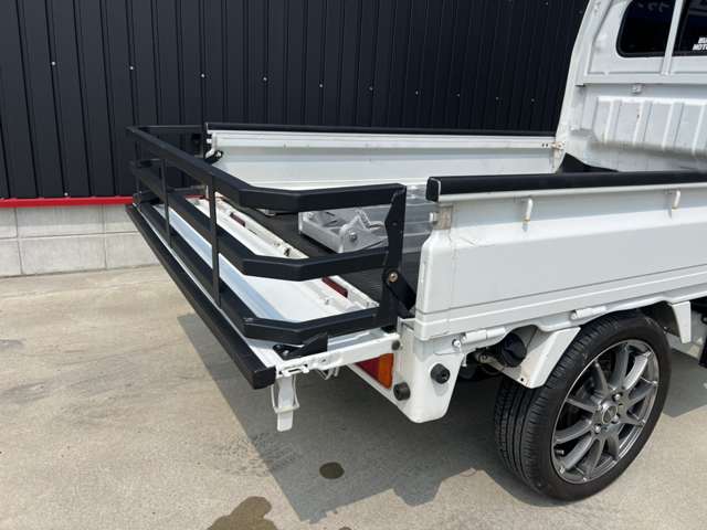 Mazda Scrum Truck 12