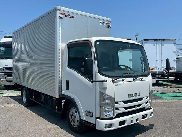 Isuzu Elf 4