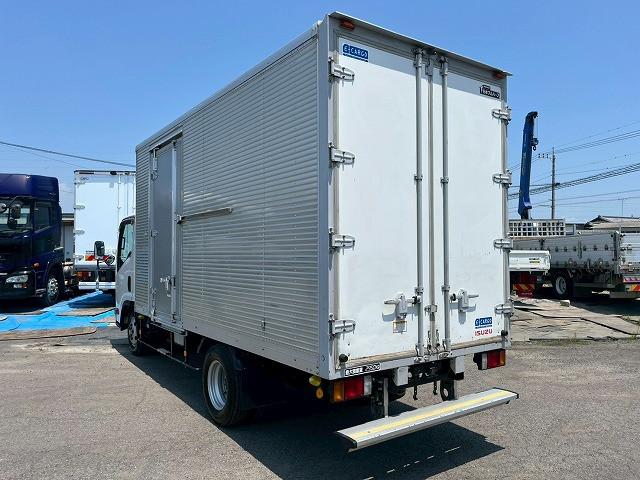 Isuzu Elf 8