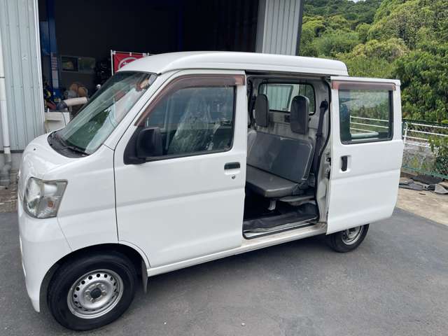Daihatsu Hijet Deck Van 12