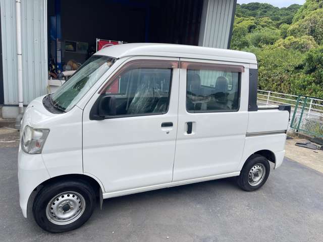 Daihatsu Hijet Deck Van 8