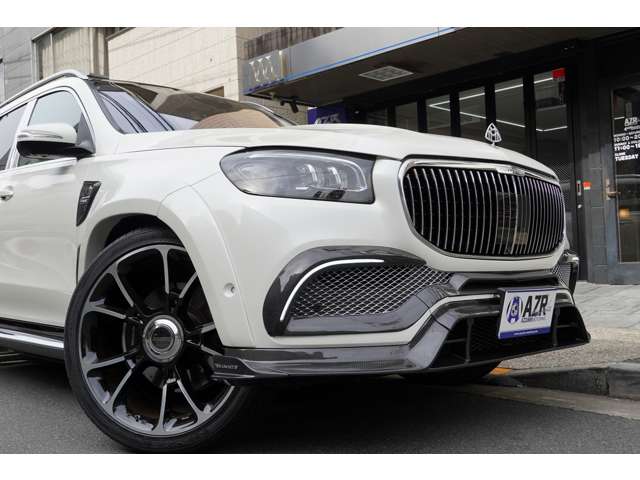 Mercedes-Benz GLS 10