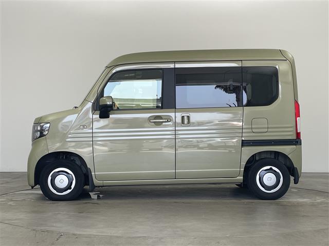 Honda N-VAN 8