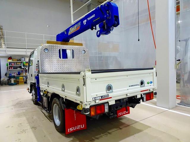 Isuzu Elf 4