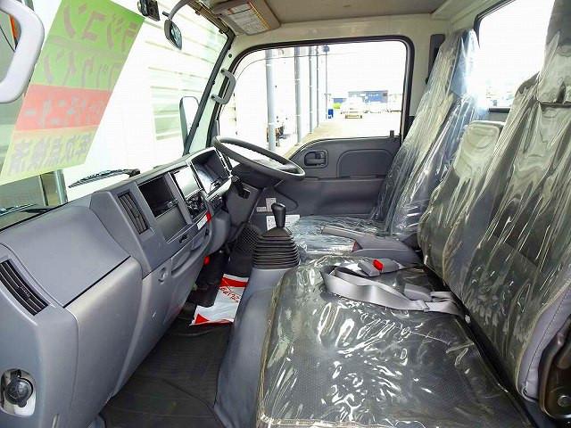 Isuzu Elf 8