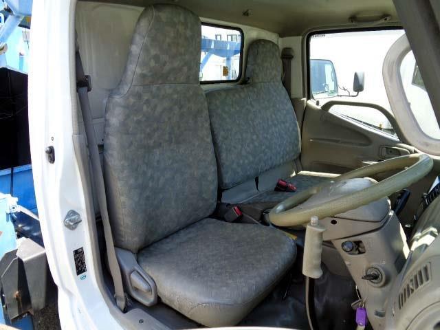 Hino Dutro 6