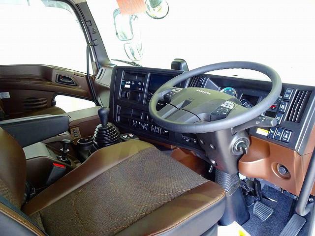 Isuzu Giga 5