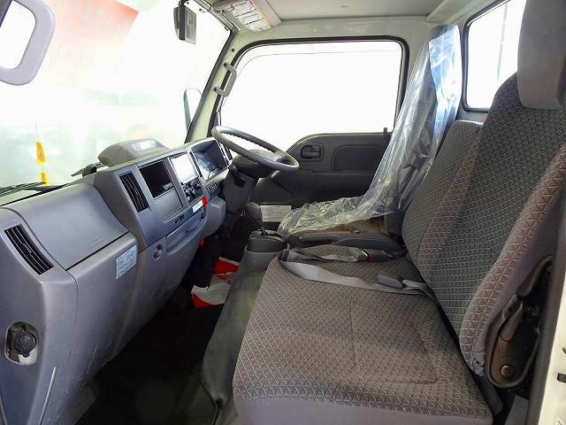 Isuzu Elf 8