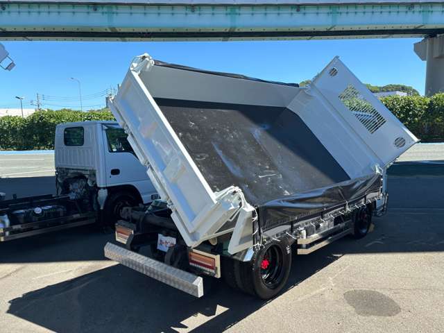 Isuzu Elf 5