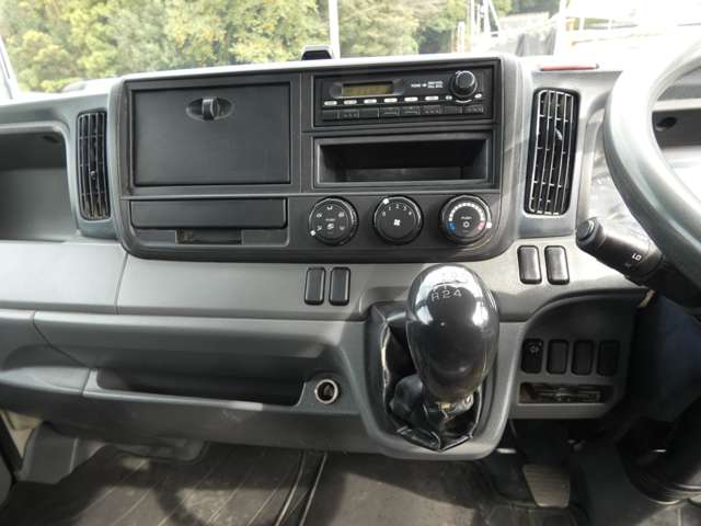 Mitsubishi Fuso Canter 12