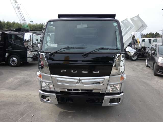 Mitsubishi Fuso Canter 4