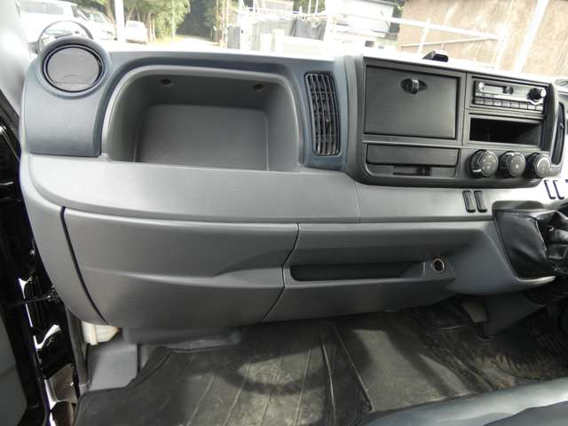 Mitsubishi Fuso Canter 11