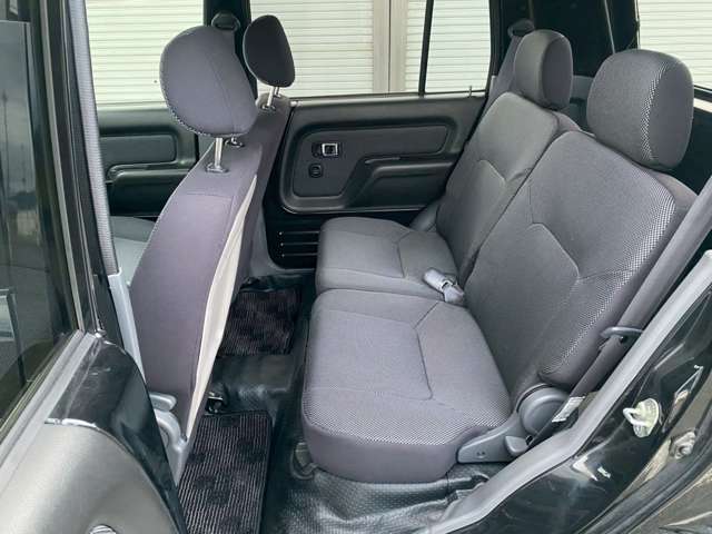 Daihatsu ネイキッド 12