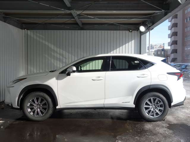Lexus NX 5