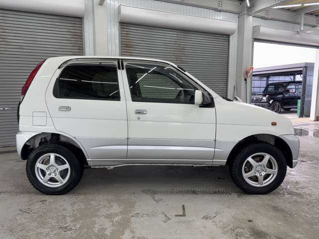 Daihatsu Terios Kid 3